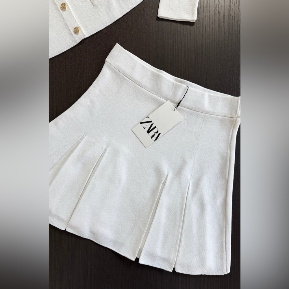 Zara Cream Cardigan and Skirt Set with Gold Accents - Picture 3 of 8